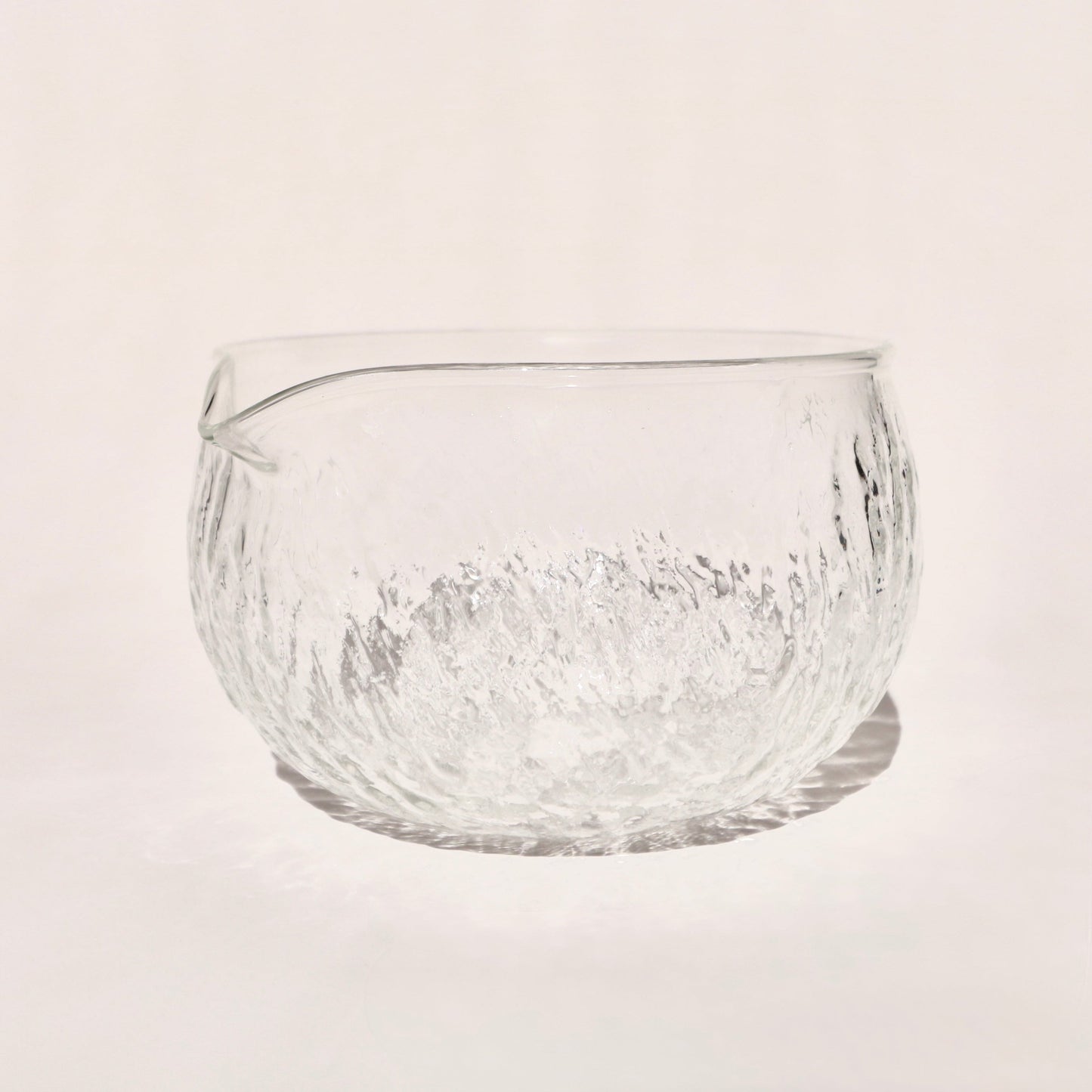 TEXTURED GLASS MATCHA BOWL