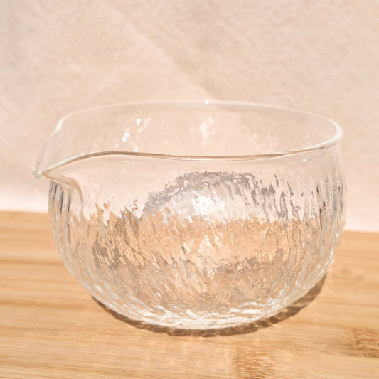 TEXTURED GLASS MATCHA BOWL